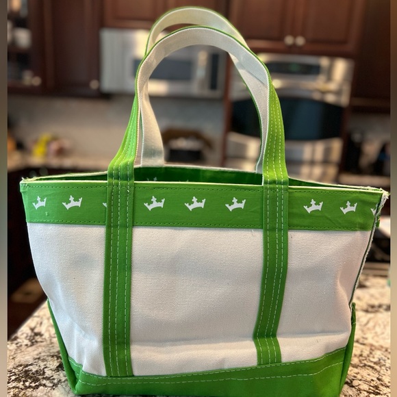 UNISEX Draftkings Summer Lot : Embroidered Beach Tote Bag and bucket hat. - Picture 5 of 9